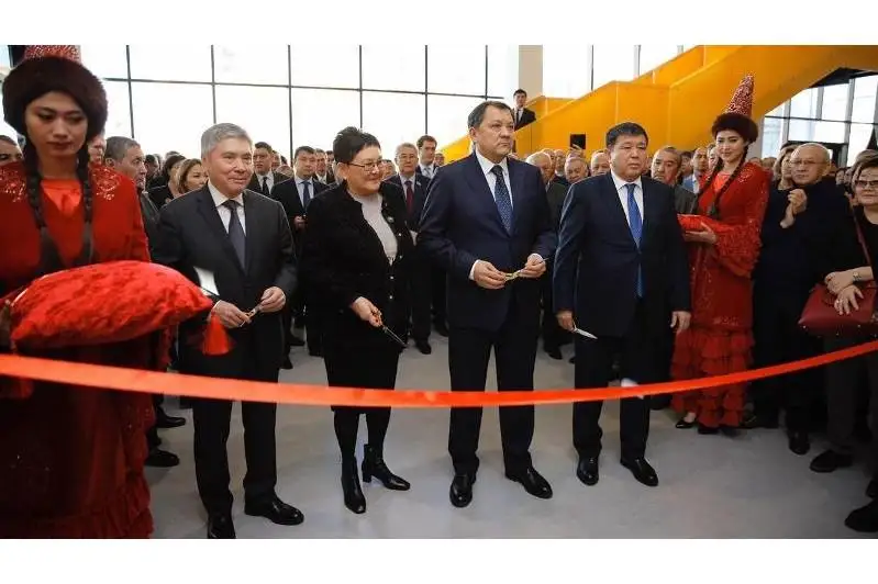 Память Нурлана Балгимбаева увековечили в Атырау