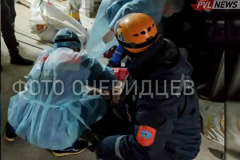 Мужчина упал в шахту лифта ЦУМа в Павлодаре