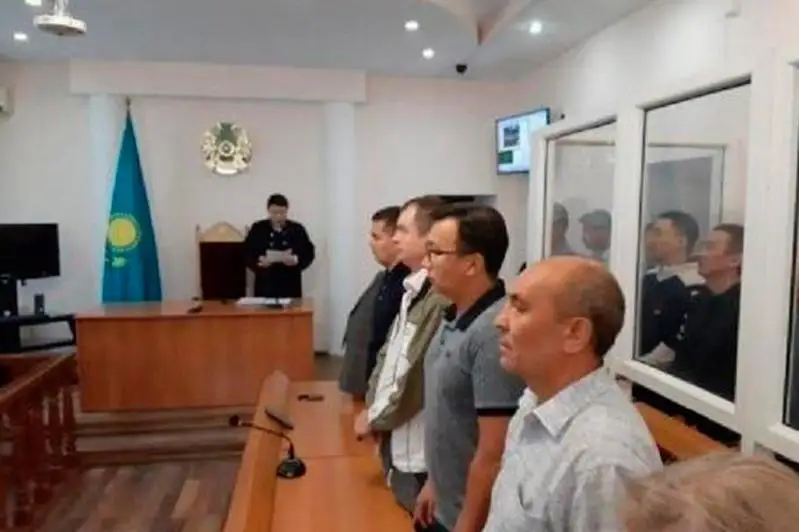 В Уральске осудили членов ОПГ, незаконно ввозивших нефтепродукты из России в Казахстан
