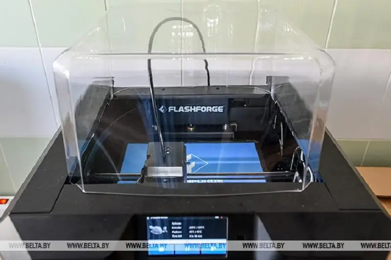 В Беларуси для медиков будут печатать средства защиты на 3D-принтерах
