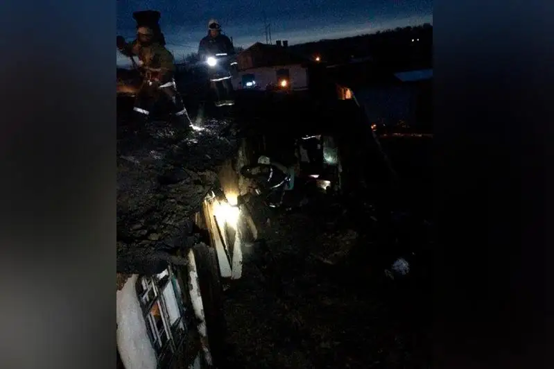 Десятиквартирный дом горел в Семее