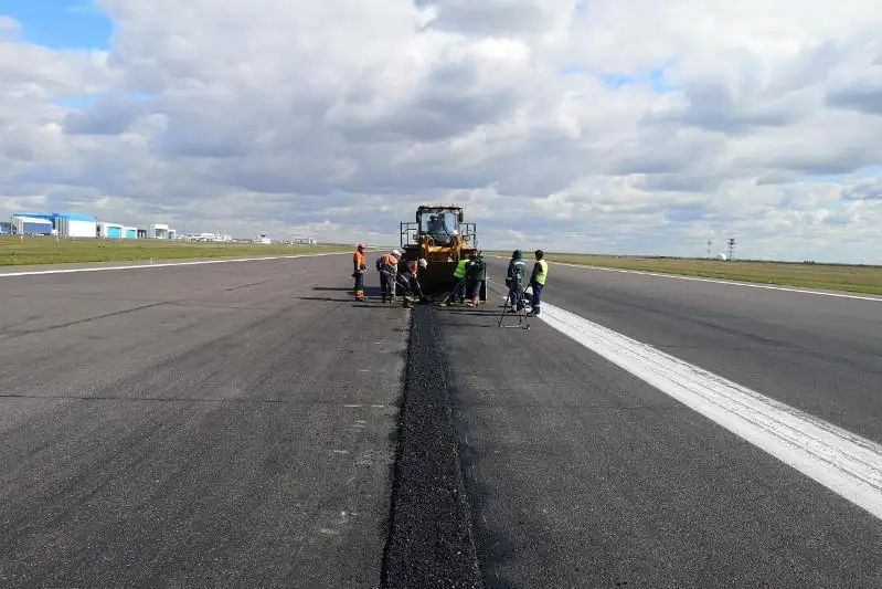 Взлетно-посадочную полосу столичного аэропорта закроют на ремонт