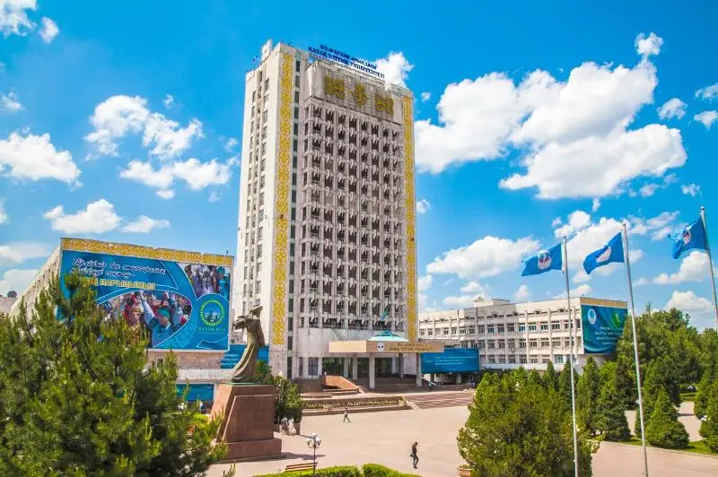 КазНУ – ИСЕСКО: совместная работа в борьбе с COVID-19