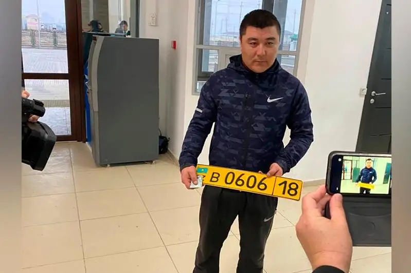 В Атырауском спецЦОНе зарегистрировали первую машину, ввезенную из Армении