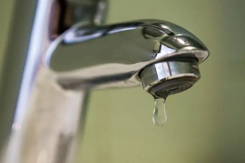 В Атырау пригородный поселок остался без воды