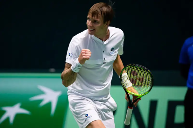 Александр Бублик одолел колумбийца на старте US Open