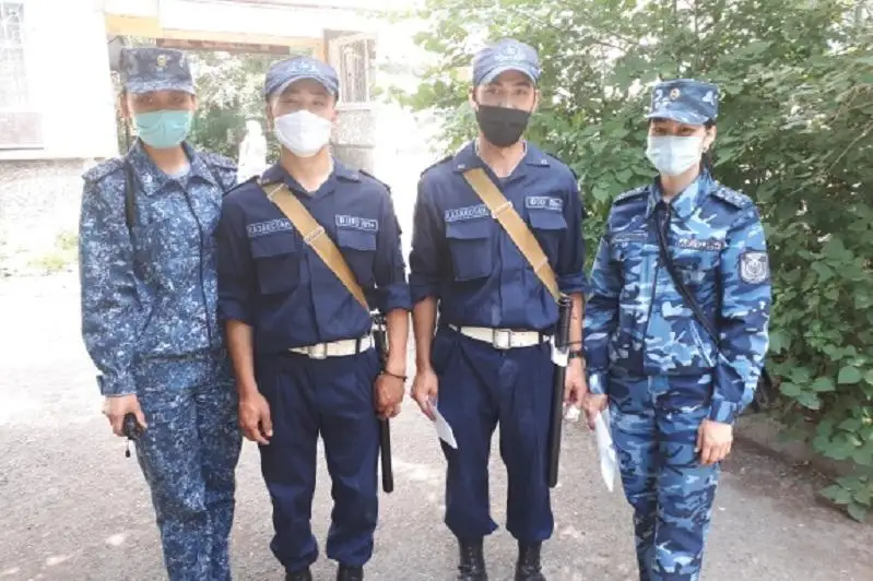 Мужчину с ножом обезвредили гвардейцы Усть-Каменогорска