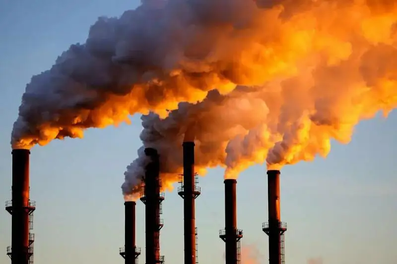 Чем загрязнен воздух в Актобе, рассказал главный эколог