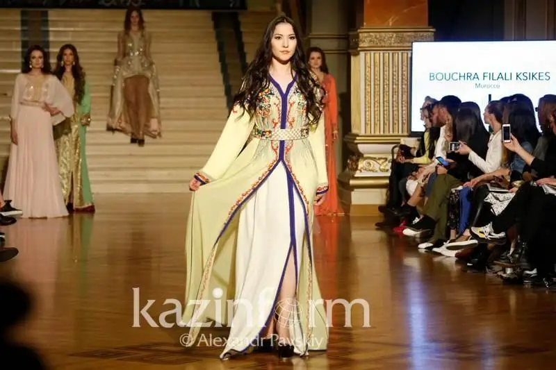 Одеваться в костюмы казахстанских брендов предлагает Дарига Назарбаева отечественным звездам