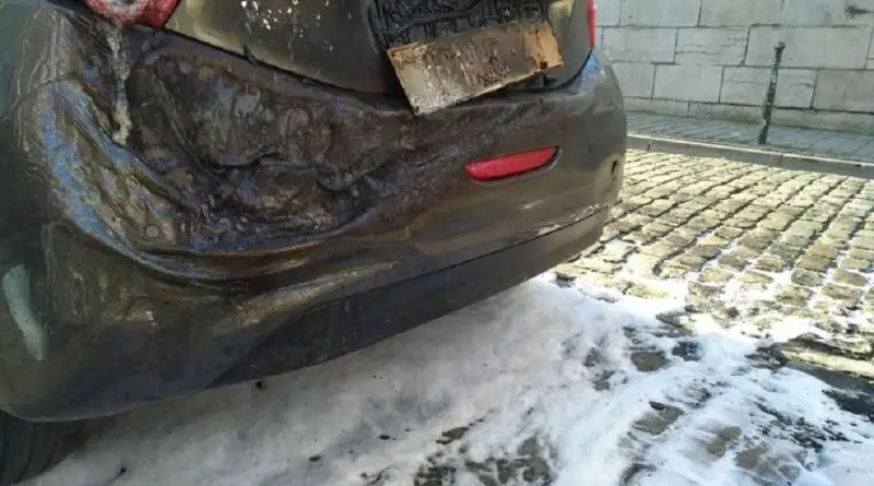 Новогодняя ночь в Брюсселе: 21 сожженный автомобиль, более 200 арестов и почти 300 вызовов скорой