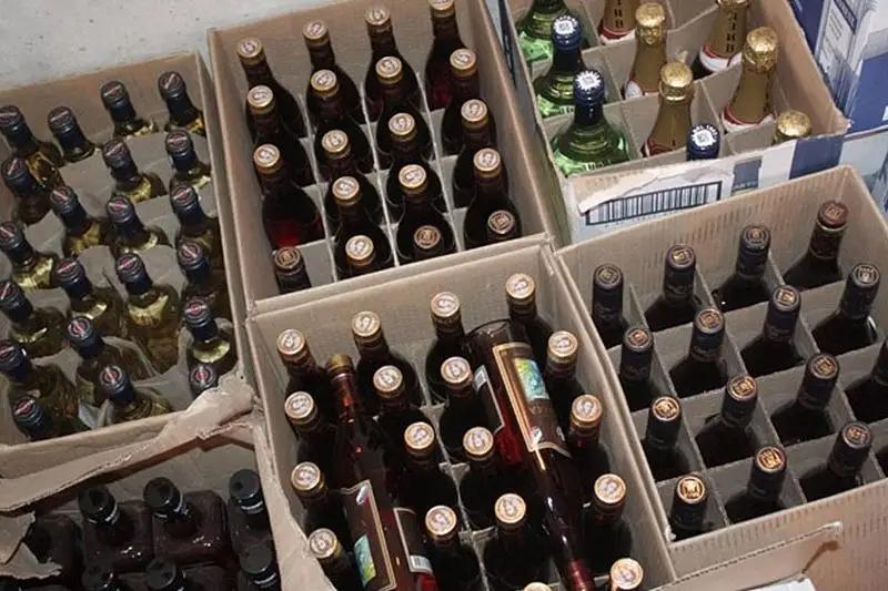 Более 19 тыс. литров алкоголя тайно везли в Казахстан под грузом лимонада
