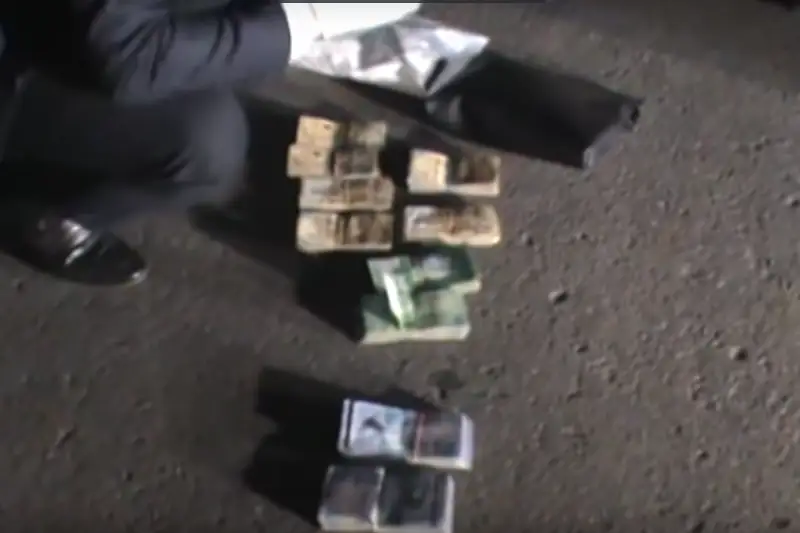 Заместителя акима района Алматы столицы осудили за взятку