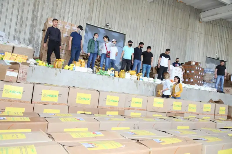 Около 1 500 жамбылских малообеспеченных семей получили продуктовые наборы