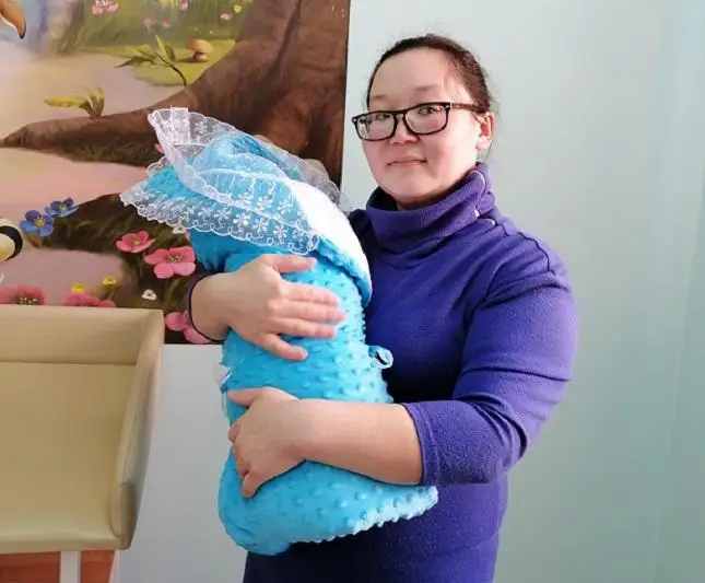 Из роддома выписали акмолинского малыша, родившегося весом 637 граммов