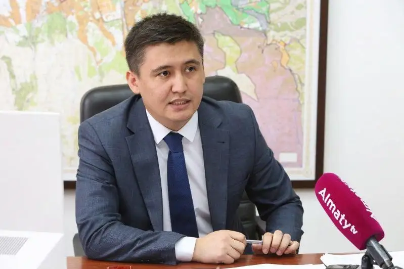 В Алматы светофоры оснастят интеллектуальной системой