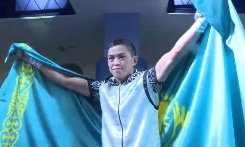 Казахстанский чемпион WBC побил соперника с 50 боями