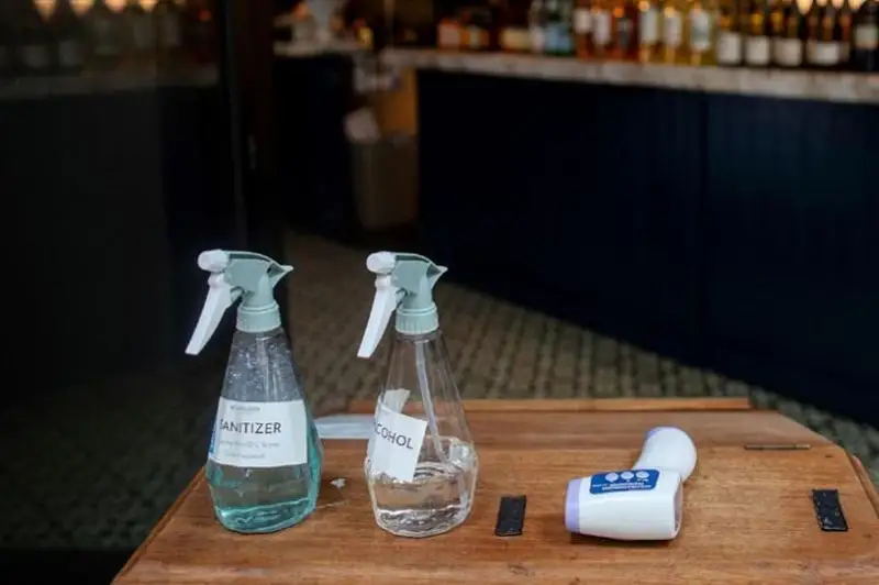 Акимат Алматы попросил предпринимателей постоянно обследовать работников