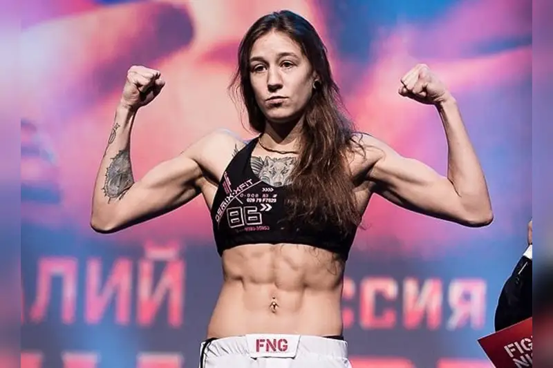 Казахстанская девушка-боец подписала контракт с UFC