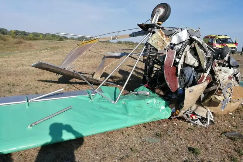 Пилот самодельного самолета разбился в Уральске