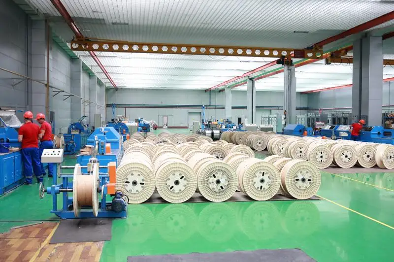 Аскар Мамин посетил Уральский трансформаторный завод