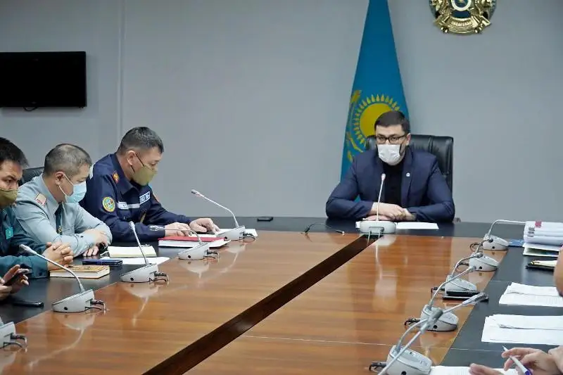 В Нур-Султане обсудили вопросы карантина и подготовки к купальному сезону