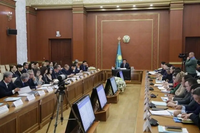 Более 17 млрд тенге выделили на ремонт дорог в Карагандинской области