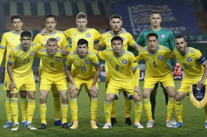 Сборная Казахстана ухудшила положение в рейтинге ФИФА