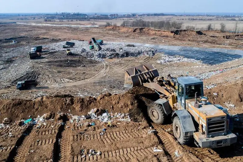 Два полигона твердо-бытовых отходов построят в ВКО