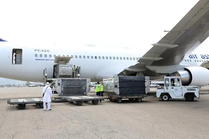 34 тонны лекарств от коронавируса привезли из Индии в Алматы