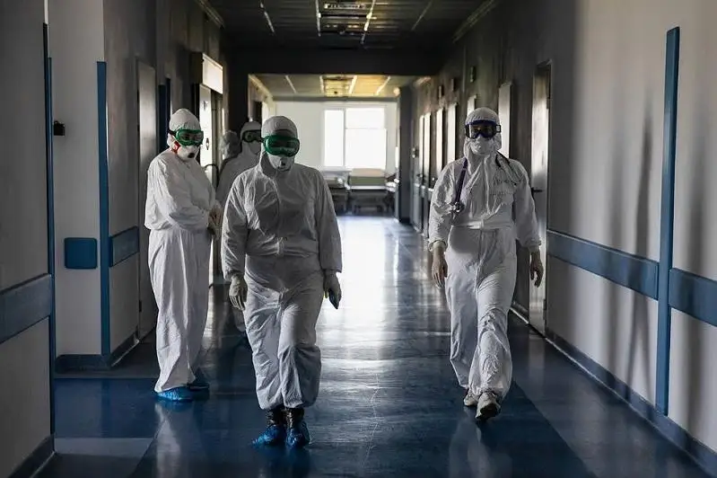 Число случаев заражения коронавирусом в России превысило 520 тысяч