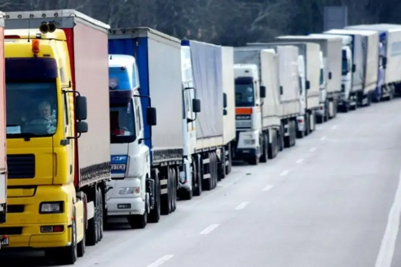 Проблема скопления грузового транспорта на казахстанско-кыргызской границе решена
