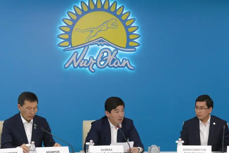 За 2 года в школах было проведено 9,5 тысяч проверок, 80% из них не дали никаких результатов