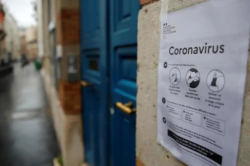 Коронавирус: во Франции закрываются школы, университеты и детсады