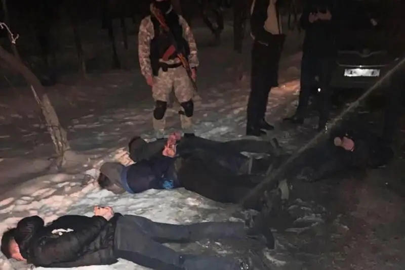 Спецназ помог обезвредить преступную группу в Алматинской области