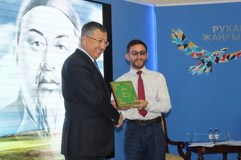 Жансеит Туймебаев встретился с участниками челленджа #Аbai175