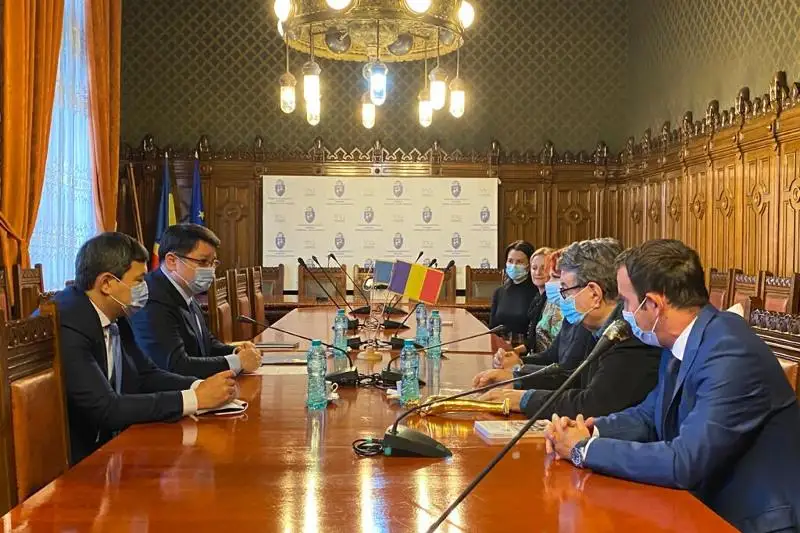 От поэзии к экономике: регионы Румынии готовы сотрудничать с Казахстаном по всему спектру взаимоотношений