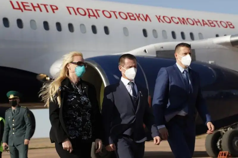 На Байконур прибыли космонавты и астронавты 64-ой экспедиции на МКС