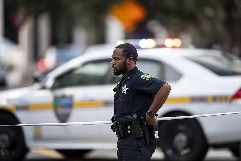 В результате стрельбы рядом с похоронным бюро в Чикаго ранены 14 человек