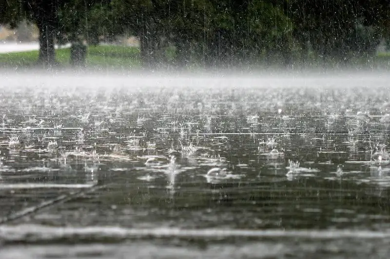 О шторме предупредили жителей нескольких областей