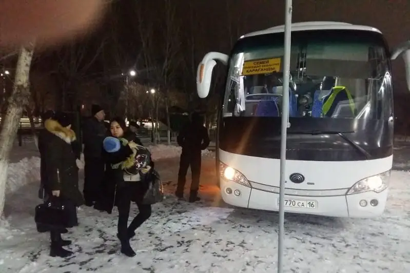 26 человек эвакуированы из автобусов на трассе в Павлодарской области