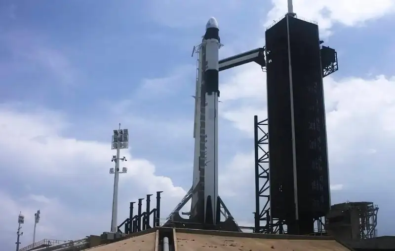 Корабль Илона Маска стартовал к МКС