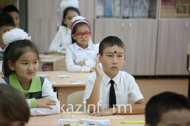 35 тысяч детей обучаются в дежурных классах в столице