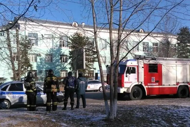 Студент устроил стрельбу в колледже российского Благовещенска