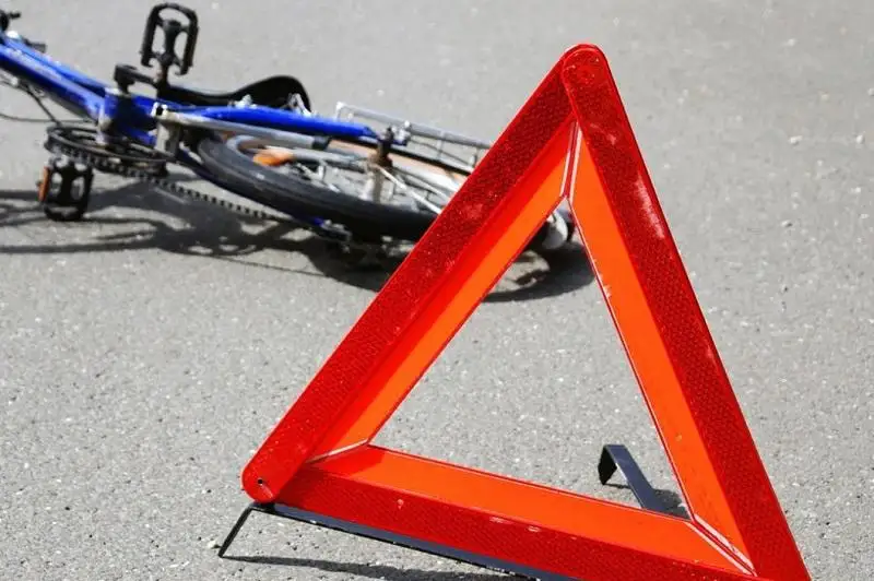 Пожилого велосипедиста сбил автомобиль в Павлодаре