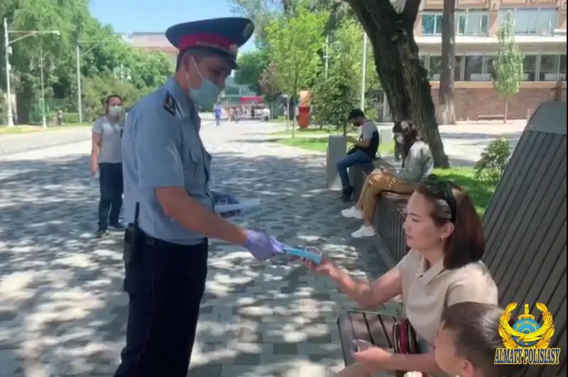 Перестали соблюдать карантин: в Алматы усилили разъяснительную работу