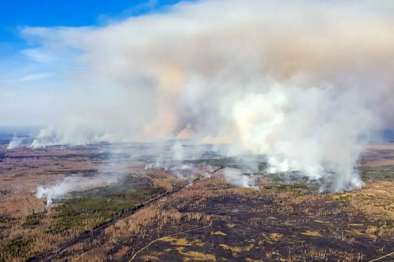 Лесные пожары приближаются к Чернобыльской АЭС