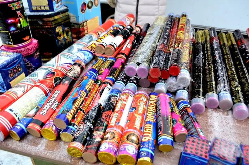 Факты незаконной продажи пиротехники выявили в Актобе