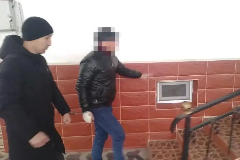 Преступники в медицинских масках ранили жамбылского предпринимателя