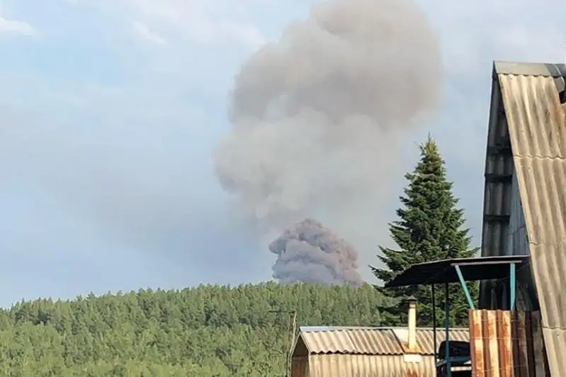 Восемь человек пострадали в результате взрыва на территории воинской части в России