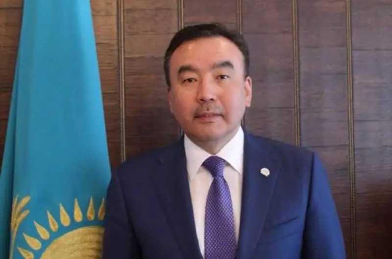 Экс-аким Текели стал советником Амандыка Баталова